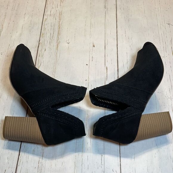 Fergalicious women’s black micro suede slip on booties/boots size 6 - Picture 10 of 12